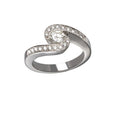 Bague tourbillon solitaire en or blanc 18 carats sertie de diamants, vue de face
