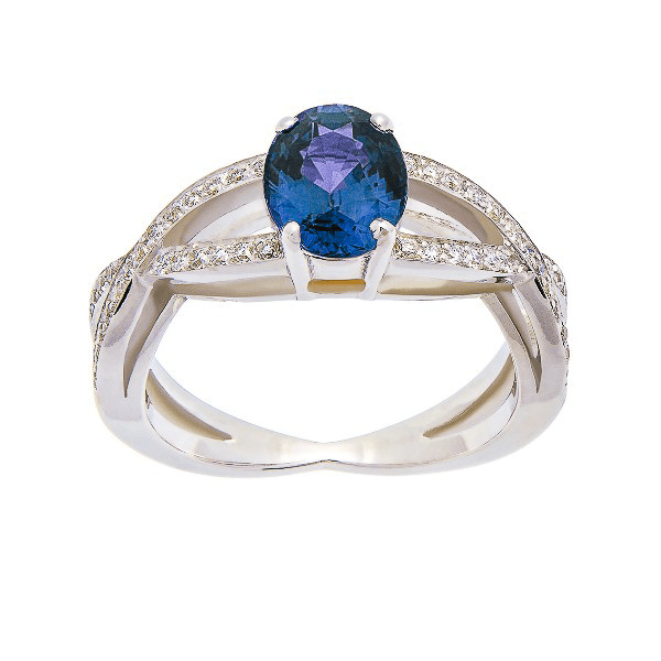 Bague torsade multi-brins en or blanc 18 carats, saphir ovale bleu 1,75 ct serti 4 griffes et diamants ronds, vue de face