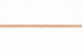 Chaine maille gourmette en or rose sur un fond blanc
