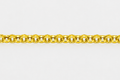 Chaîne en or jaune 18 carats massive maille jaseron sur fond blanc