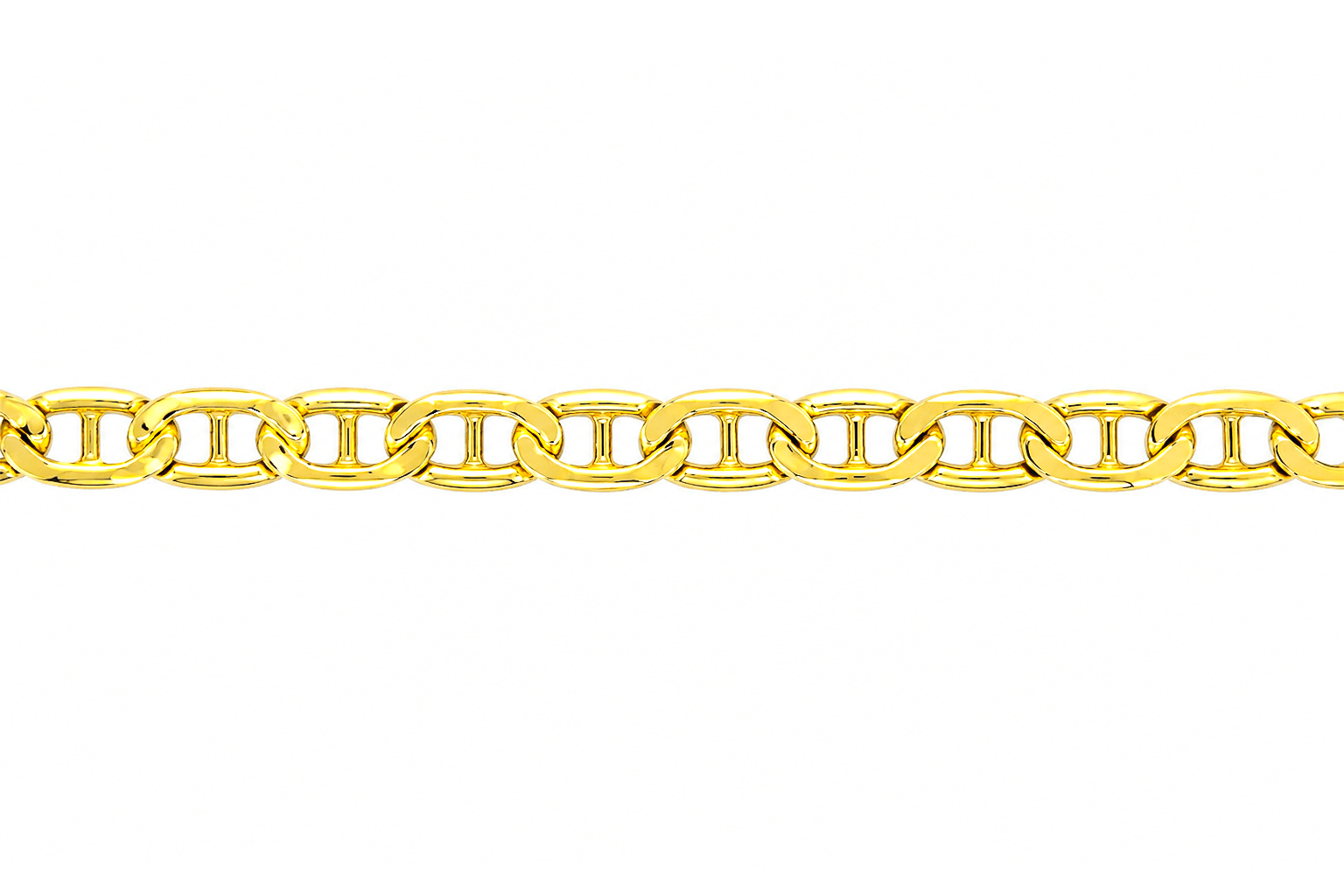 Chaine massive en or 18 carats maille marine battue sur fond blanc